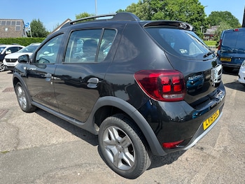 Used Dacia Sandero Stepway 2018 for sale - 79007169: Photo
