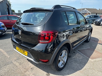 Used Dacia Sandero Stepway 2018 for sale - 79007169: Photo