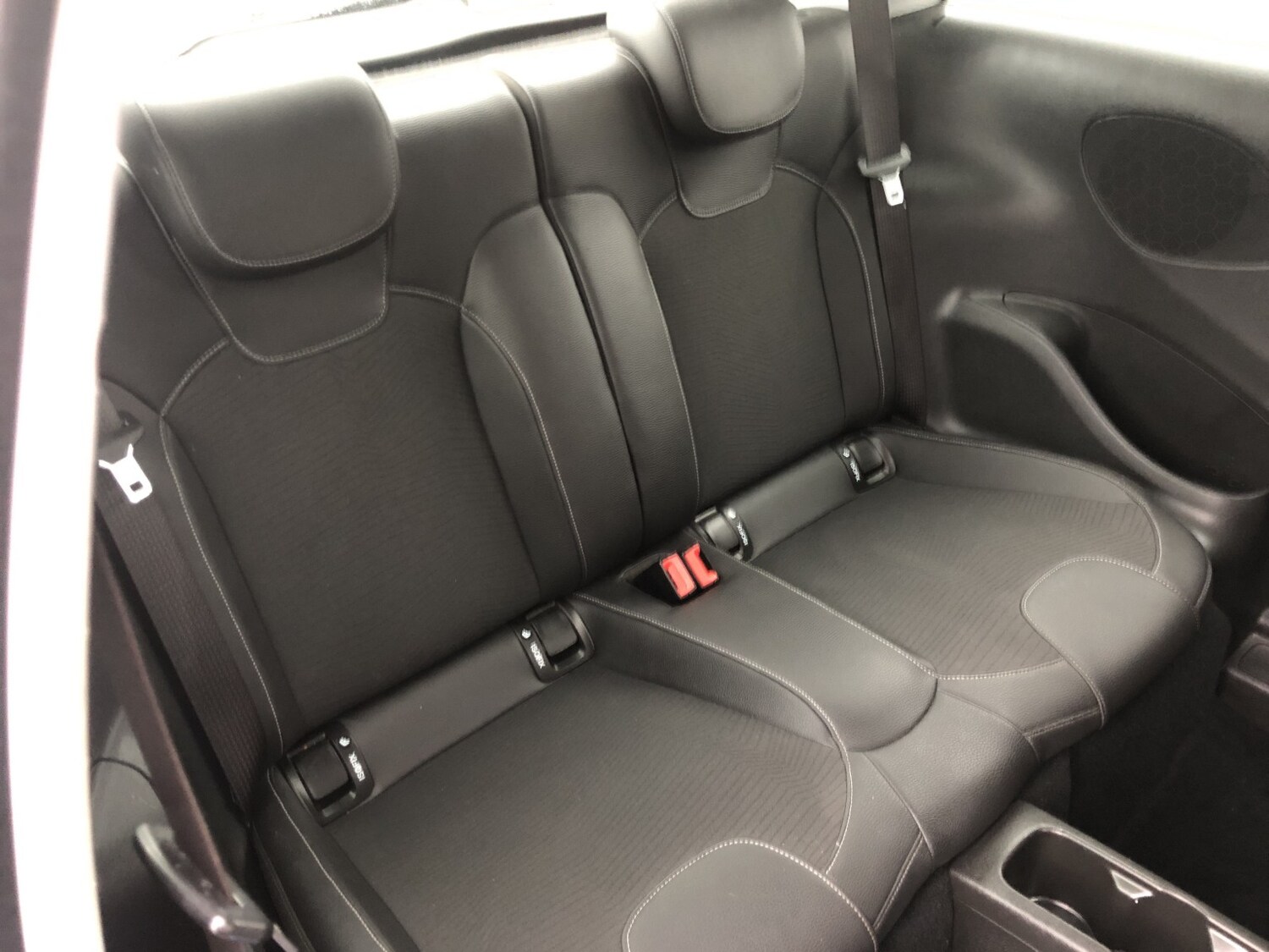 Used Vauxhall ADAM 2015 for sale - 77694389: Photo 9