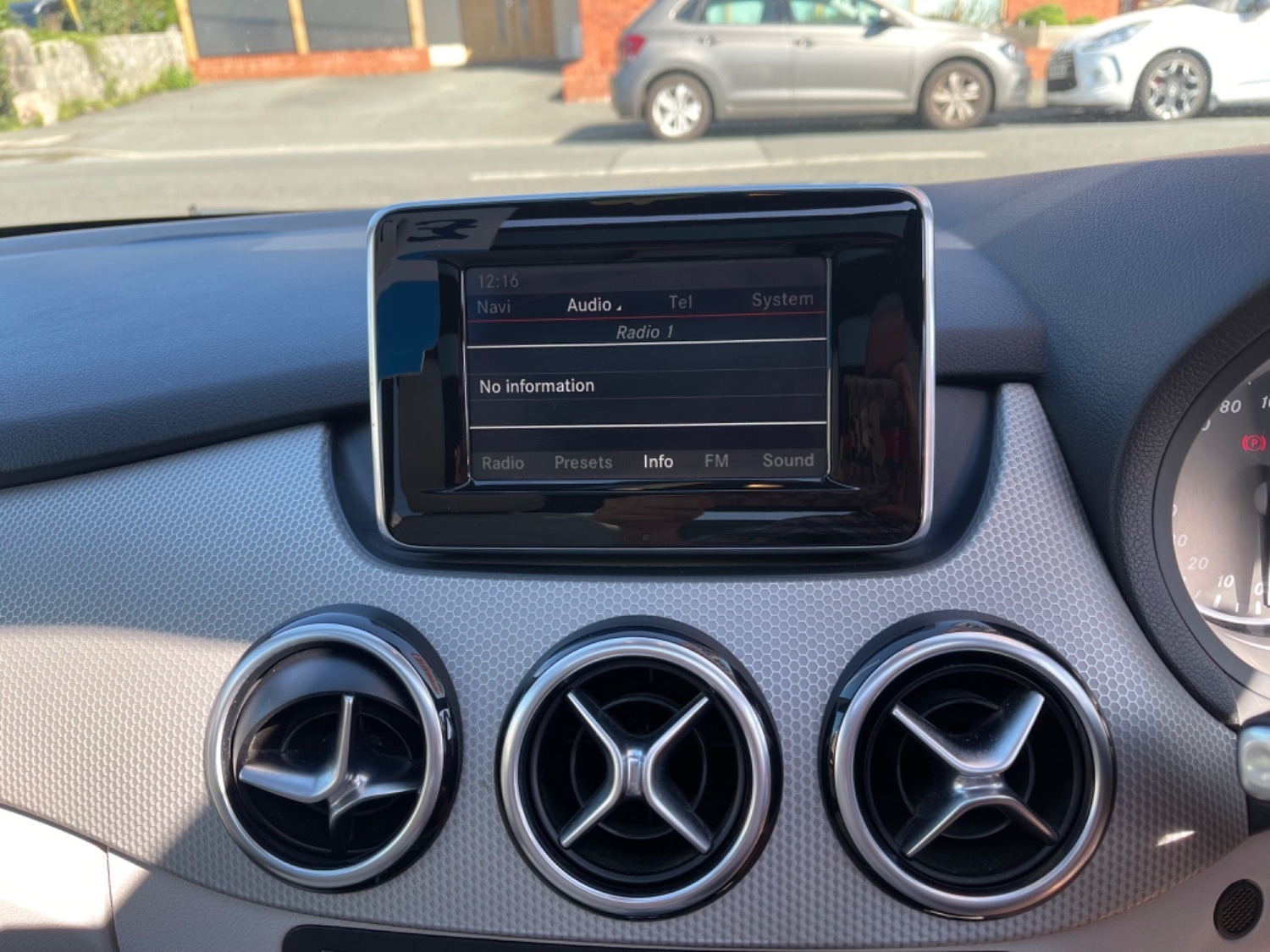 Used Mercedes-Benz B Class 2013 for sale - 77668597: Photo 14