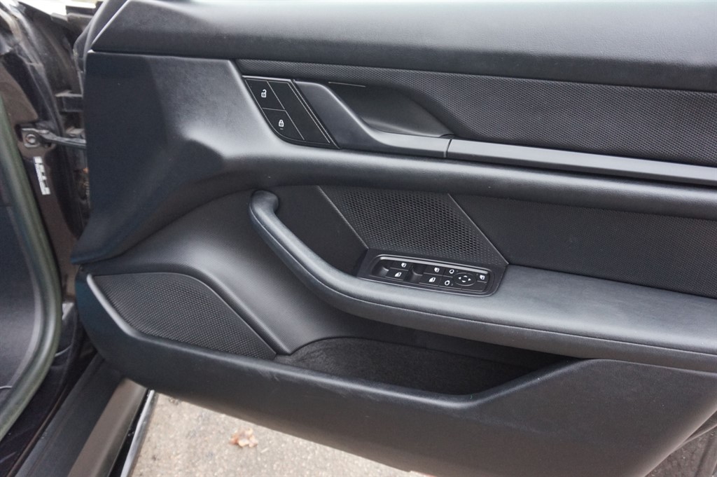 Used Porsche Taycan 2022 for sale - 77513899: Photo 17