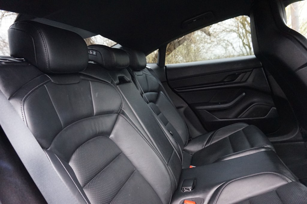 Used Porsche Taycan 2022 for sale - 77513899: Photo 8