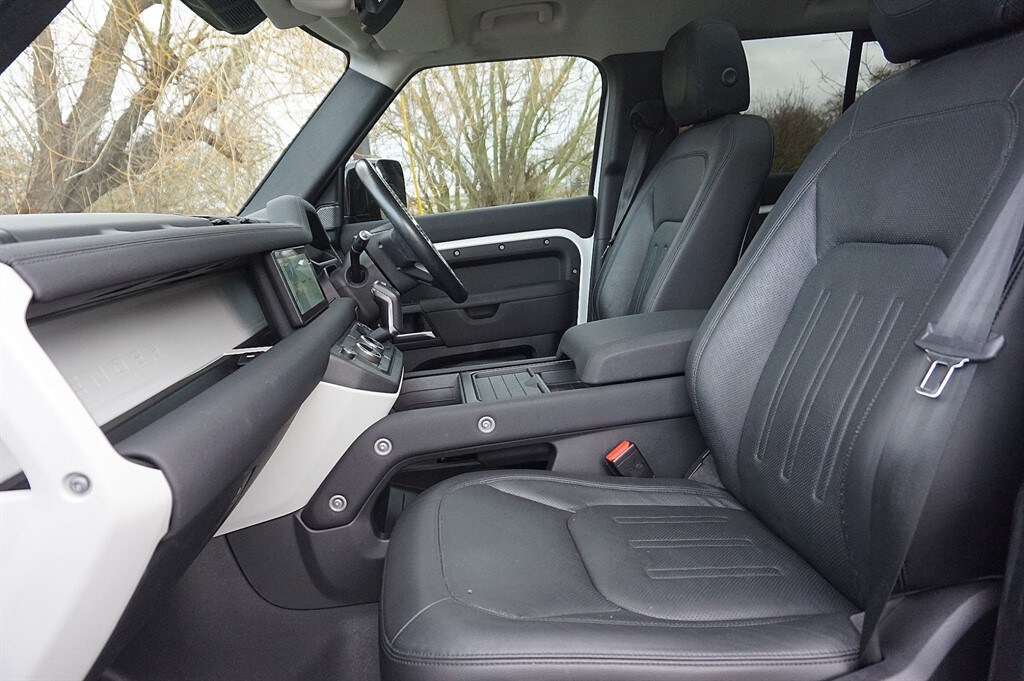 Used Land Rover Defender 2021 for sale - 78089126: Photo 6