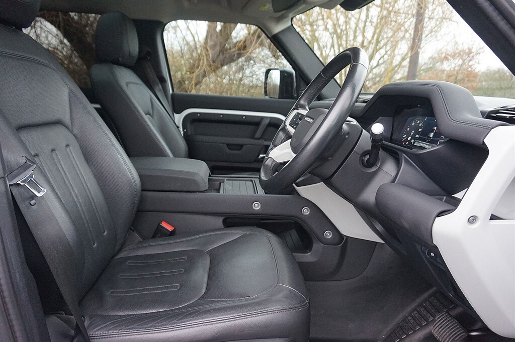 Used Land Rover Defender 2021 for sale - 78089126: Photo 7
