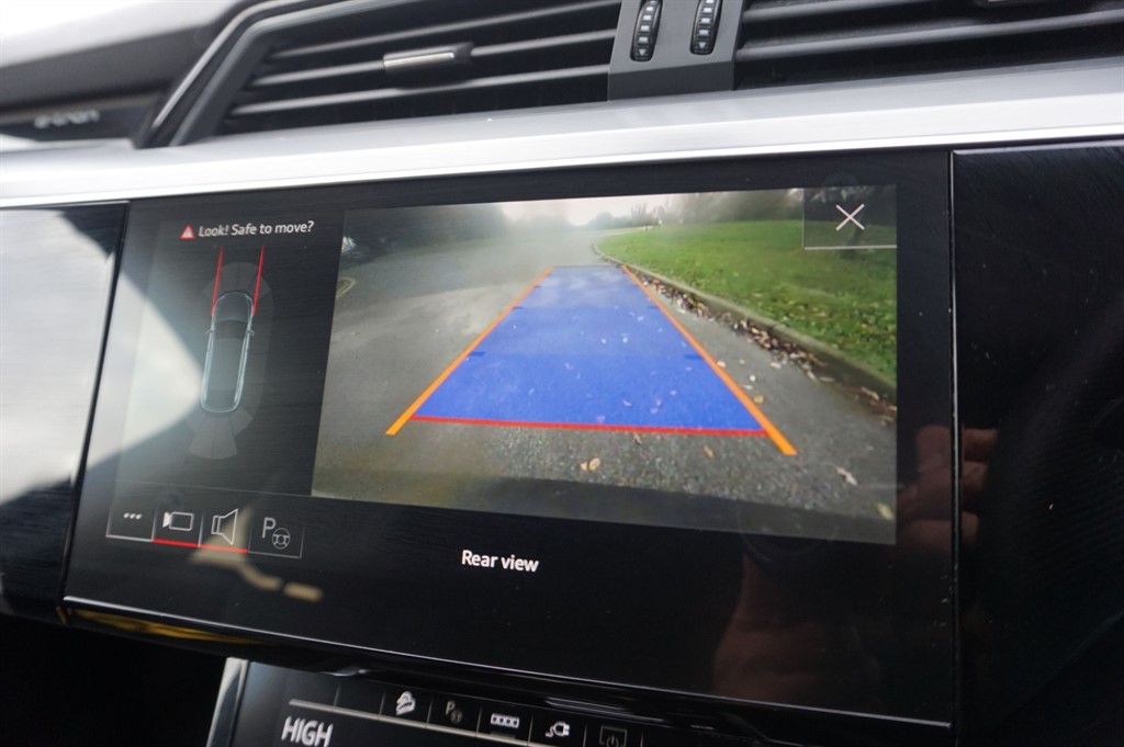 Used Audi e-tron 2022 for sale - 76954699: Photo 18