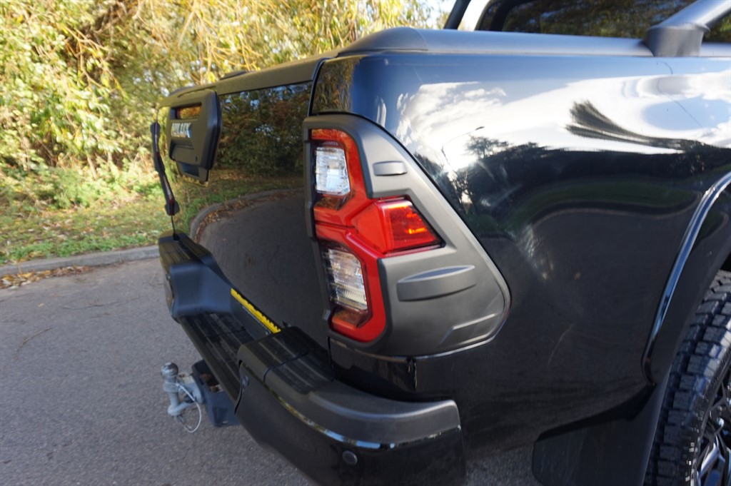 Used Toyota Hilux 2023 for sale - 76400918: Photo 17