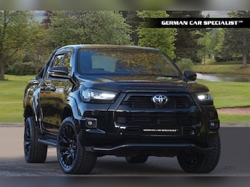 Used Toyota Hilux 2023 for sale - 76400918: Photo
