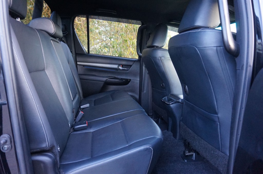 Used Toyota Hilux 2023 for sale - 76400918: Photo 28