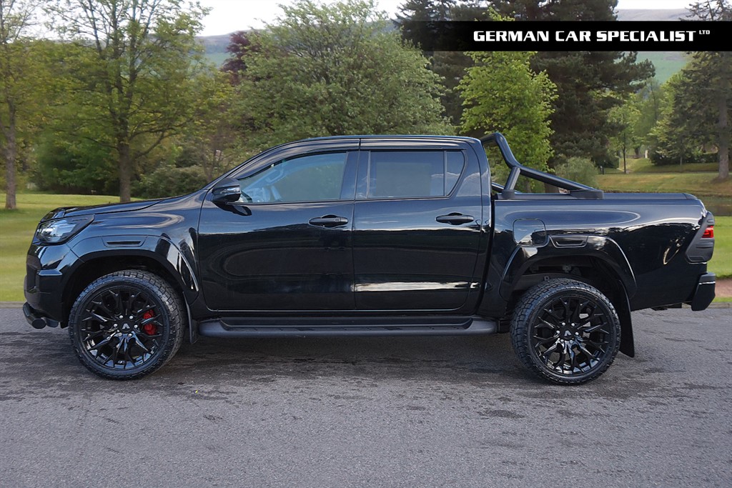 Used Toyota Hilux 2023 for sale - 76400918: Photo 3