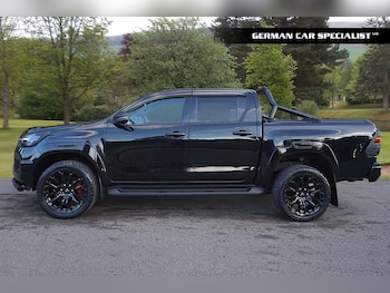 Used Toyota Hilux 2023 for sale - 76400918: Photo