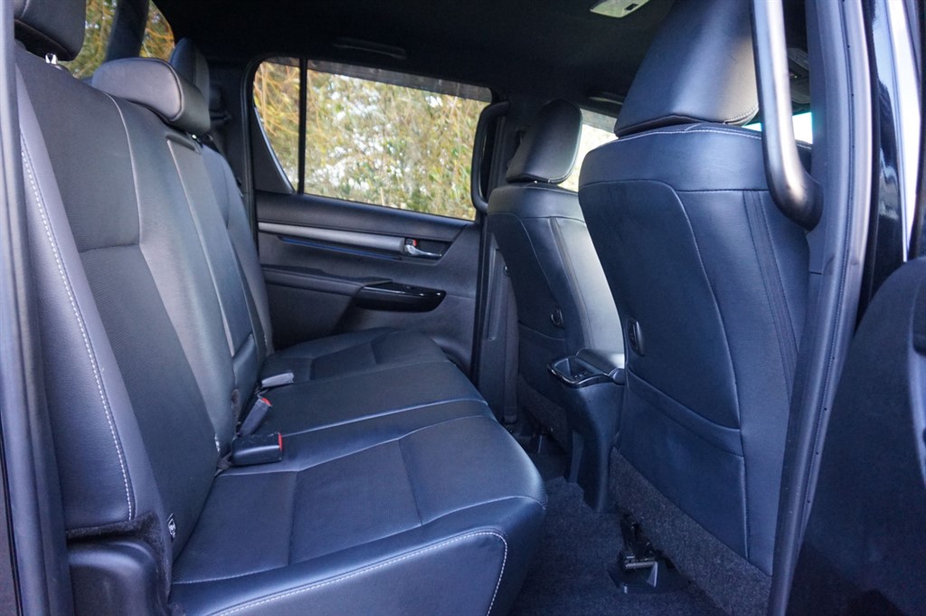 Used Toyota Hilux 2023 for sale - 76400918: Photo 7