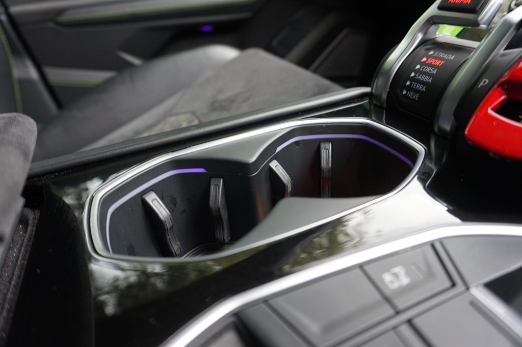 Used Lamborghini Urus 2018 for sale - 76704670: Photo 14