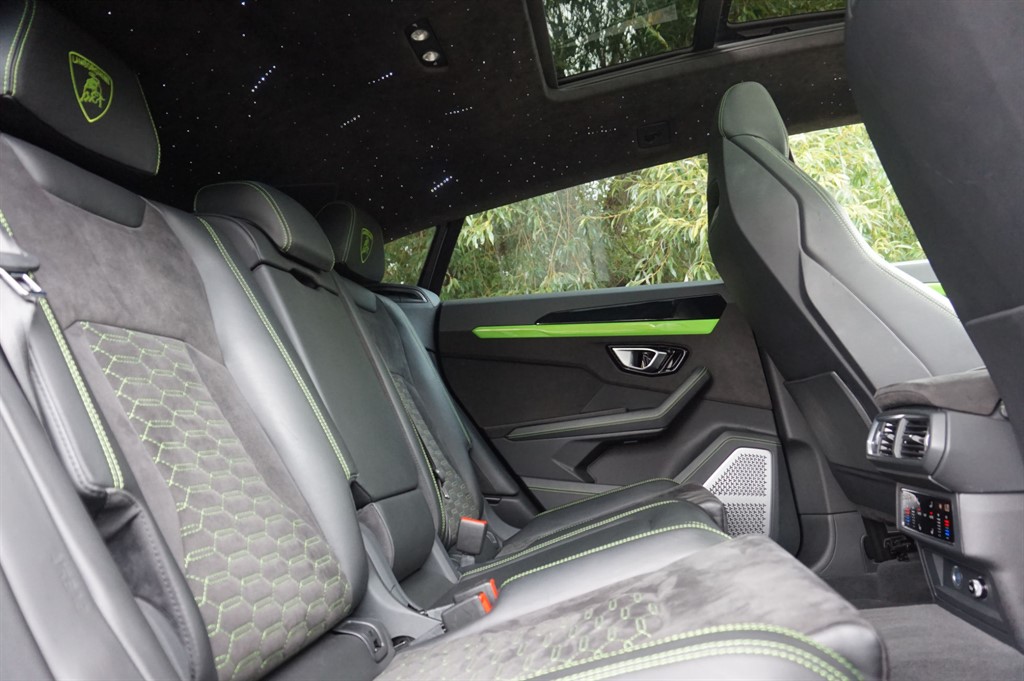 Used Lamborghini Urus 2018 for sale - 76704670: Photo 28