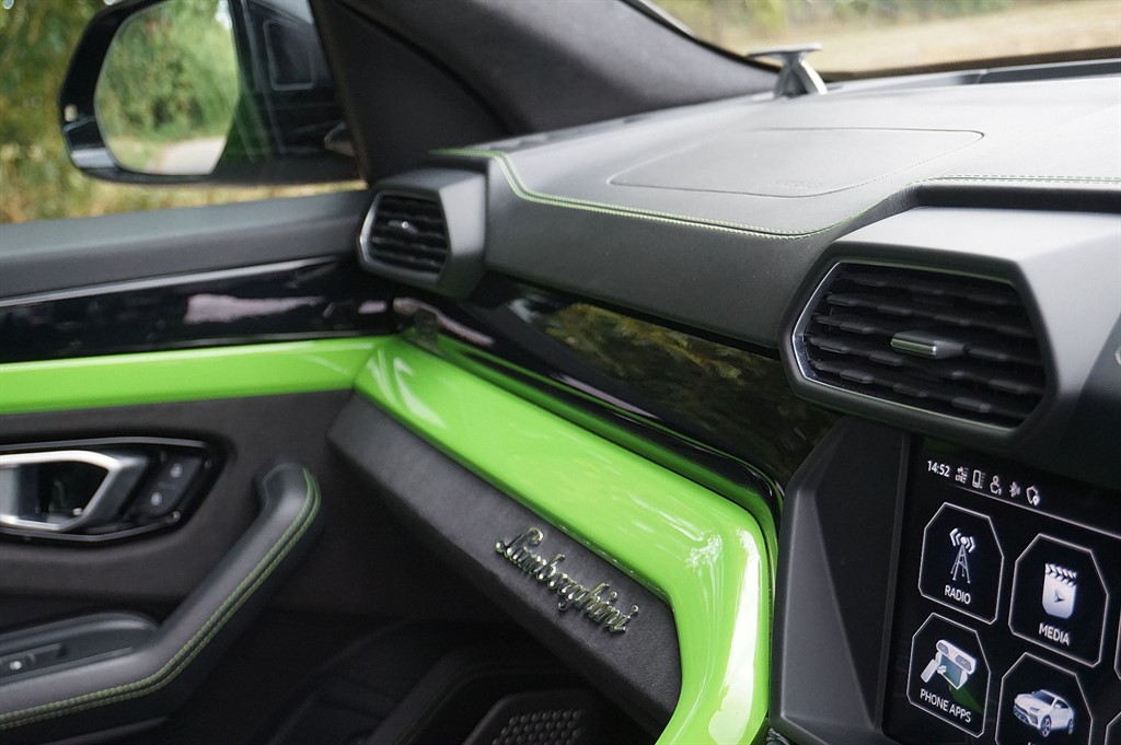 Used Lamborghini Urus 2018 for sale - 76704670: Photo 42