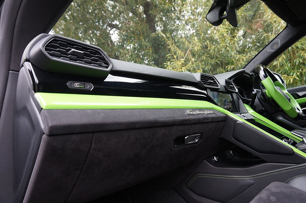 Used Lamborghini Urus 2018 for sale - 76704670: Photo 46