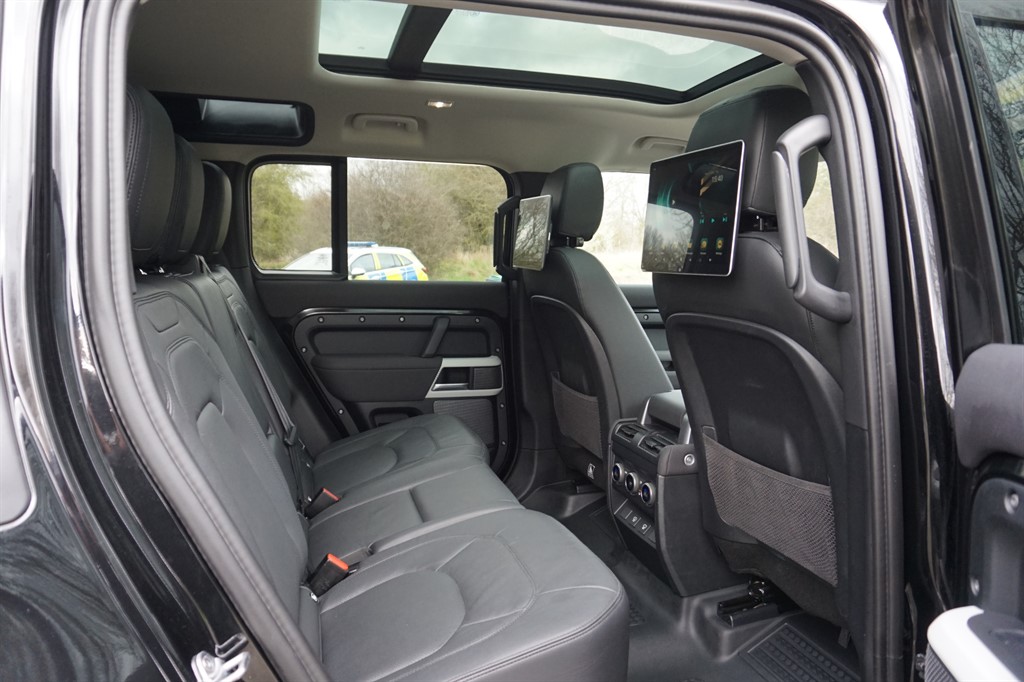 Used Land Rover Defender 2022 for sale - 76540178: Photo 23