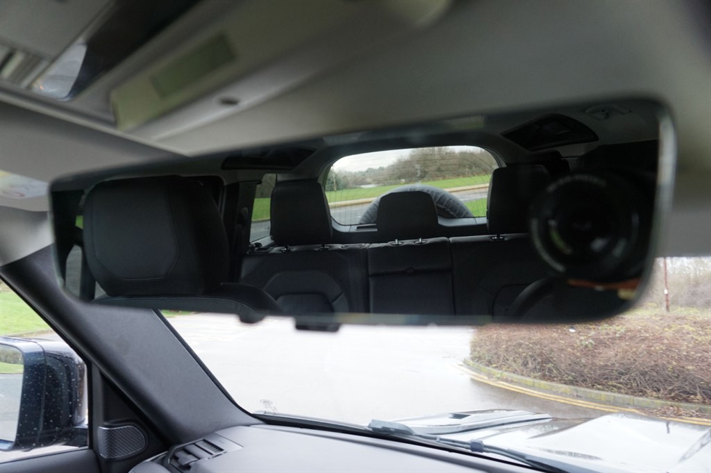 Used Land Rover Defender 2022 for sale - 76540178: Photo 32