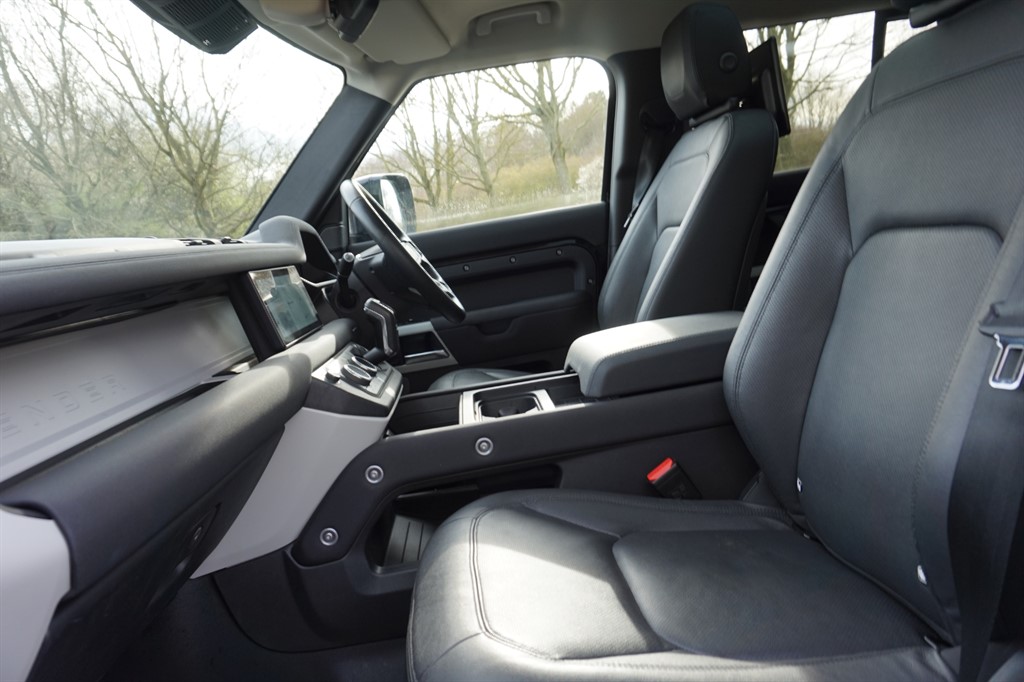 Used Land Rover Defender 2022 for sale - 76540178: Photo 36