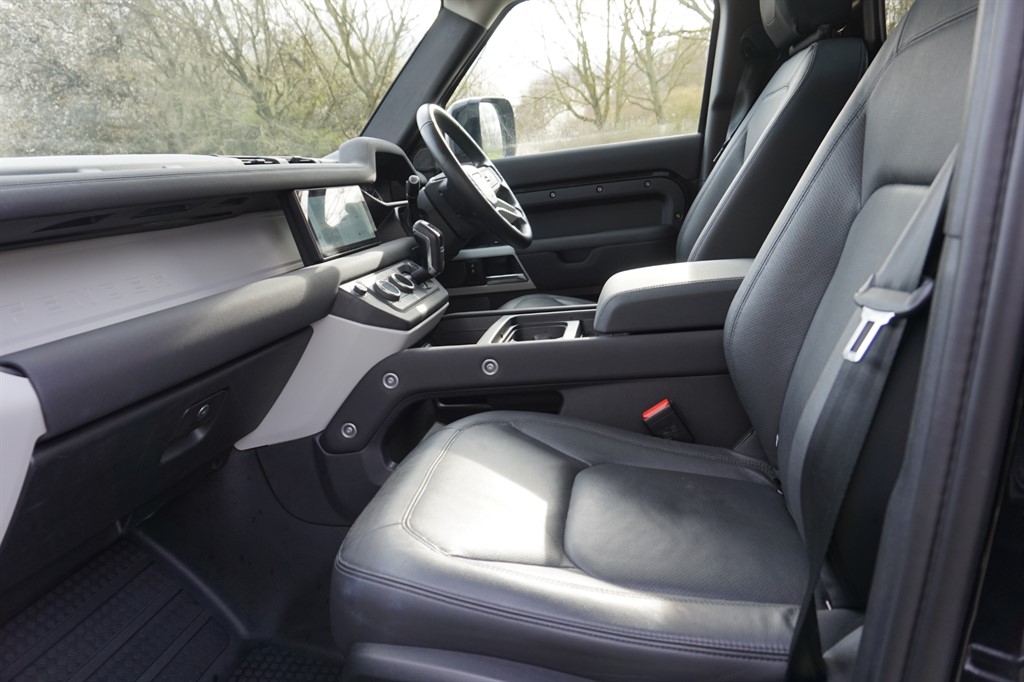 Used Land Rover Defender 2022 for sale - 76540178: Photo 38