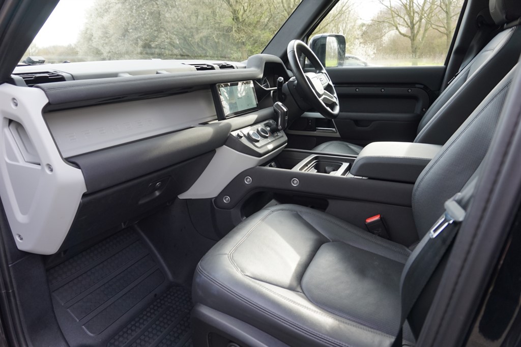 Used Land Rover Defender 2022 for sale - 76540178: Photo 6