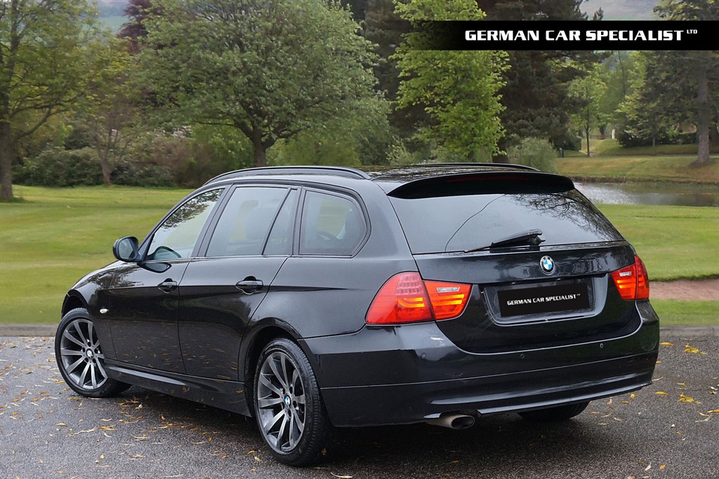 Used BMW 3 Series 2010 for sale - 76609774: Photo 2
