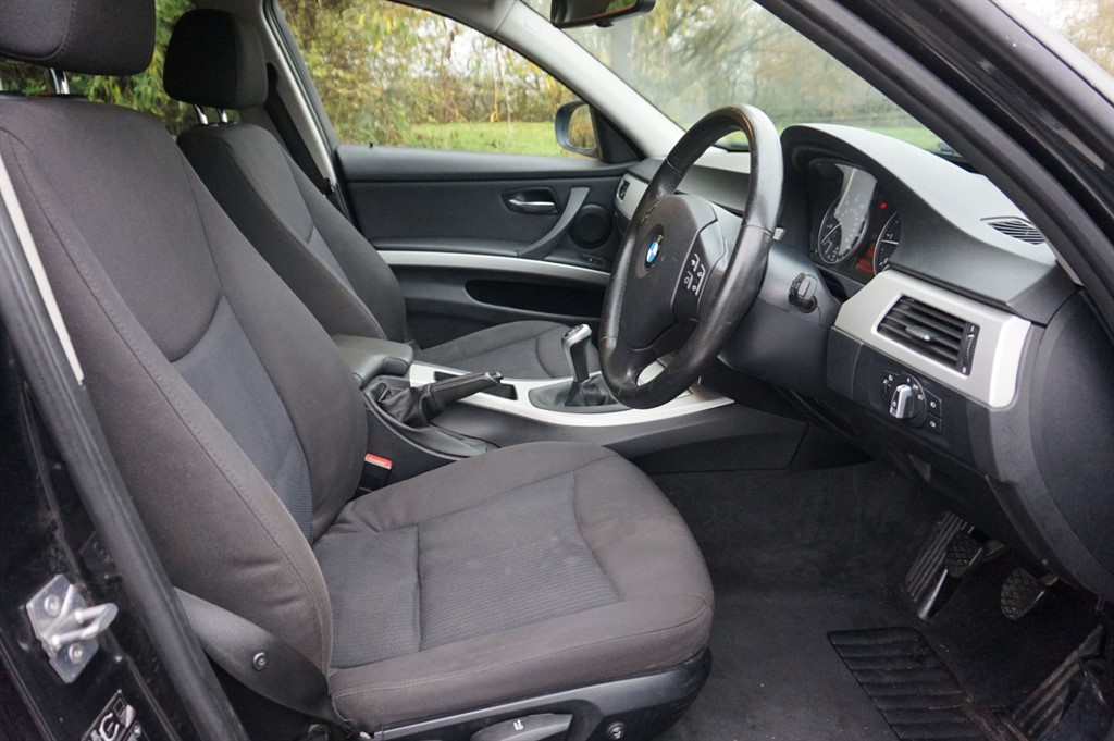 Used BMW 3 Series 2010 for sale - 76609774: Photo 5