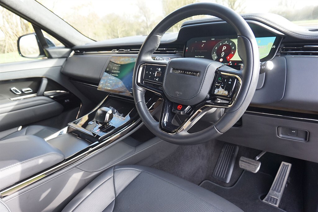 Used Land Rover Range Rover Sport 2024 for sale - 77899100: Photo 32