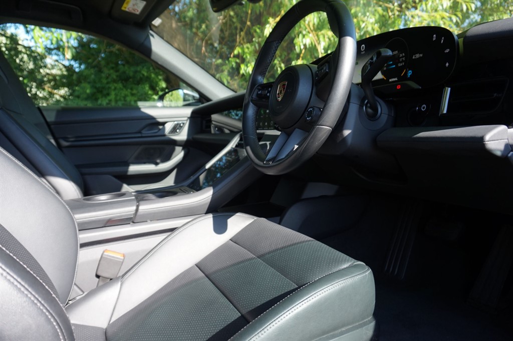 Used Porsche Taycan 2020 for sale - 76827008: Photo 5