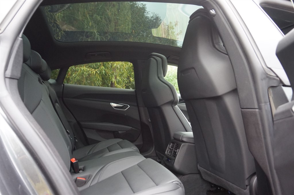 Used Audi e-tron GT 2022 for sale - 76015337: Photo 8