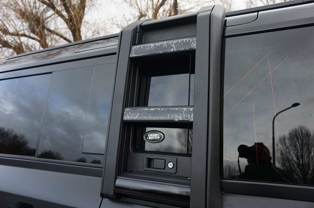 Used Land Rover Defender 2021 for sale - 78103415: Photo 15