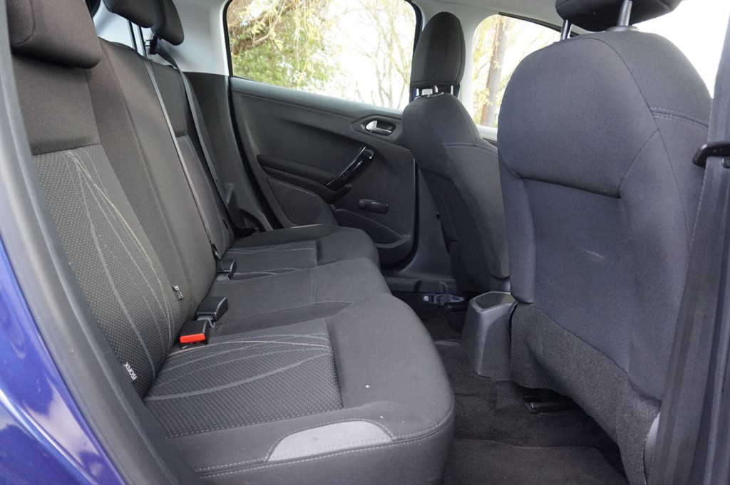Used Peugeot 208 2015 for sale - 78133730: Photo 7