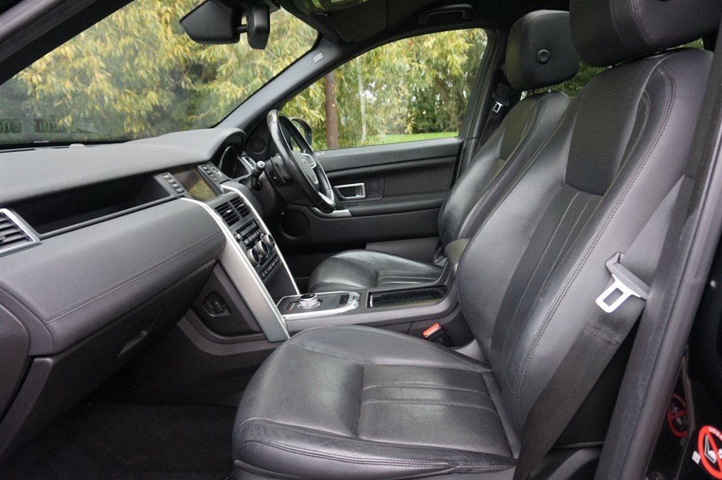 Used Land Rover Discovery Sport 2016 for sale - 76074642: Photo 18