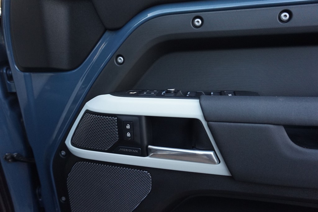 Used Land Rover Defender 2021 for sale - 76532351: Photo 27