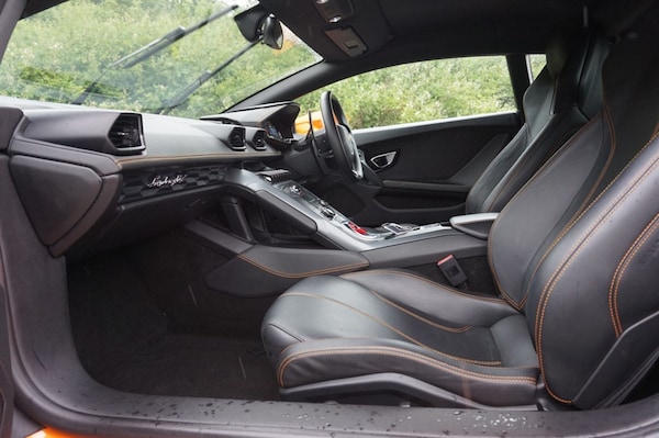 Used Lamborghini Huracan 2015 for sale - 75569950: Photo 16