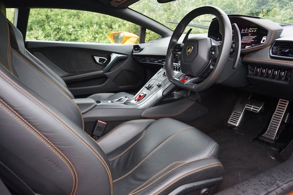 Used Lamborghini Huracan 2015 for sale - 75569950: Photo 5
