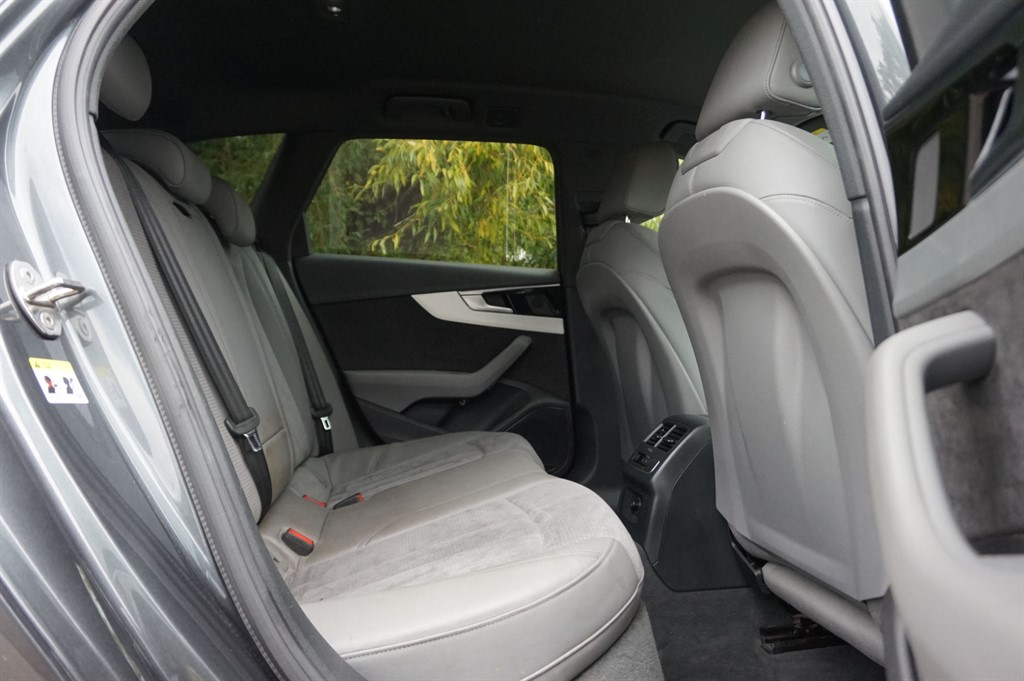 Used Audi A4 2020 for sale - 76096105: Photo 6