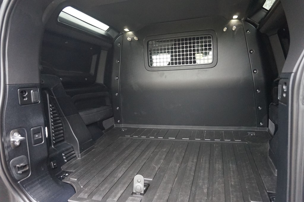 Used Land Rover Defender 2021 for sale - 78061574: Photo 12