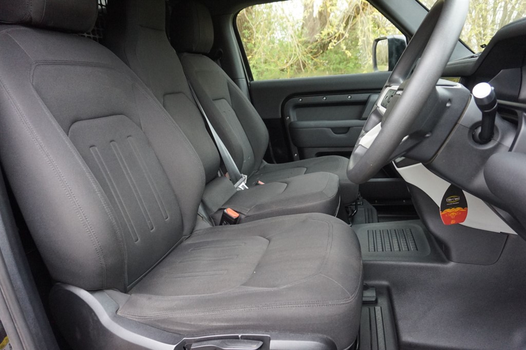 Used Land Rover Defender 2021 for sale - 78061574: Photo 26