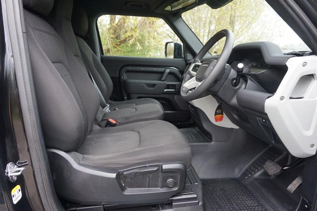 Used Land Rover Defender 2021 for sale - 78061574: Photo 27