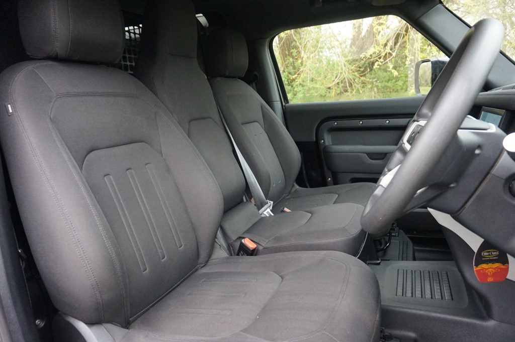 Used Land Rover Defender 2021 for sale - 78061574: Photo 31