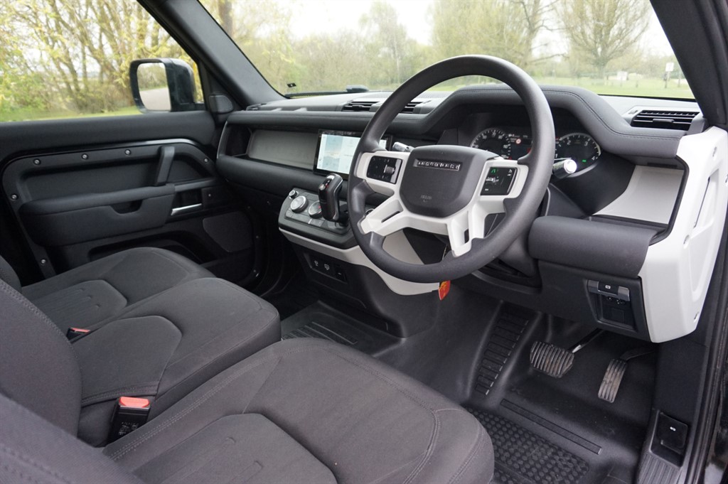 Used Land Rover Defender 2021 for sale - 78061574: Photo 5