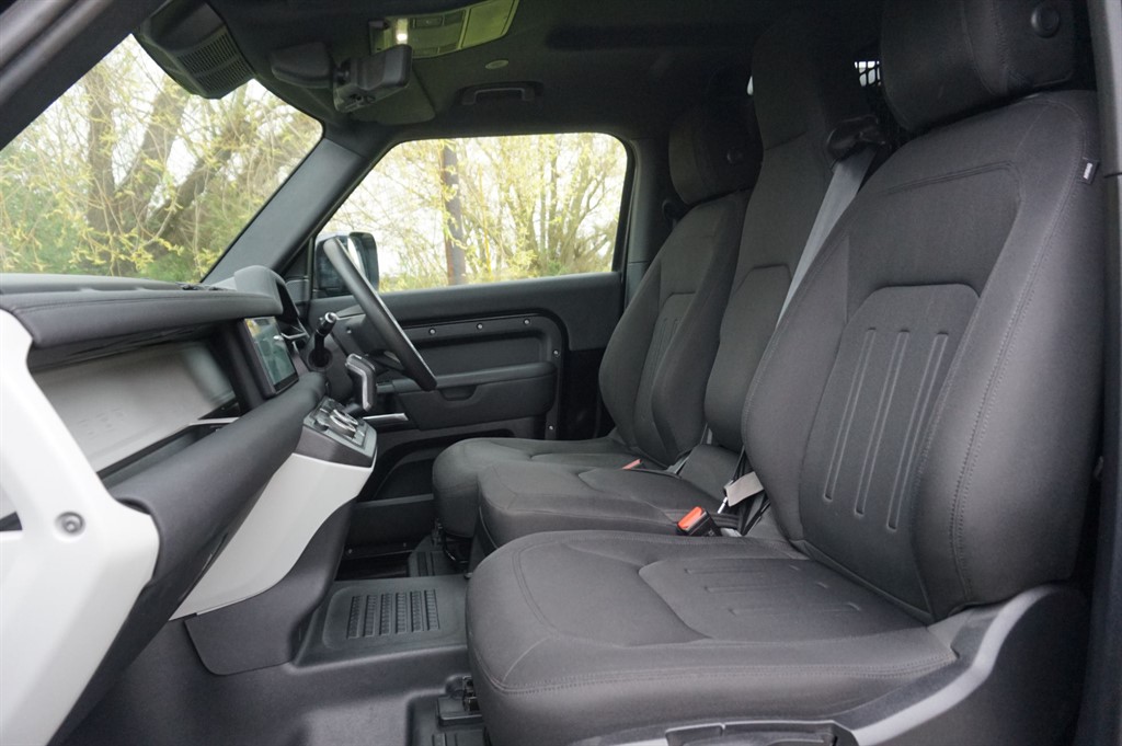 Used Land Rover Defender 2021 for sale - 78061574: Photo 6