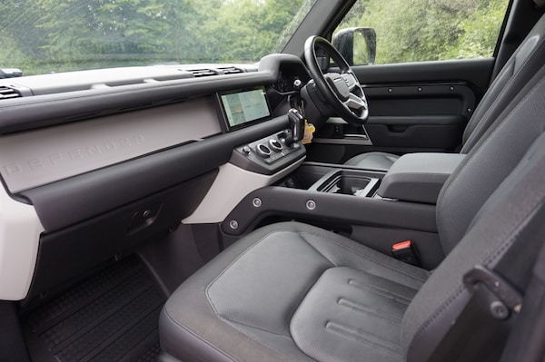 Used Land Rover Defender 2021 for sale - 75569947: Photo 6