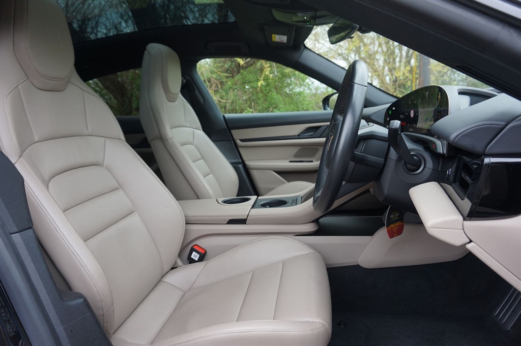 Used Porsche Taycan 2022 for sale - 78063706: Photo 24