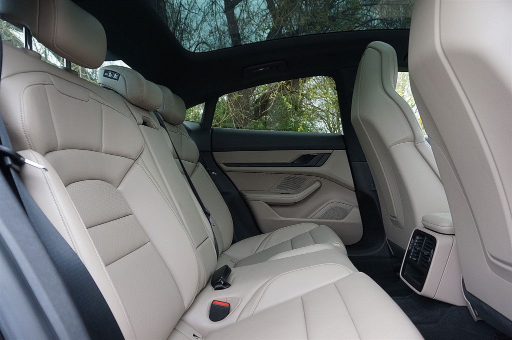 Used Porsche Taycan 2022 for sale - 78063706: Photo 9