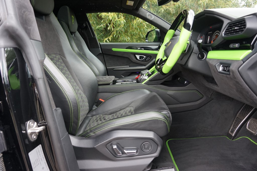 Used Lamborghini Urus 2018 for sale - 77826975: Photo 37