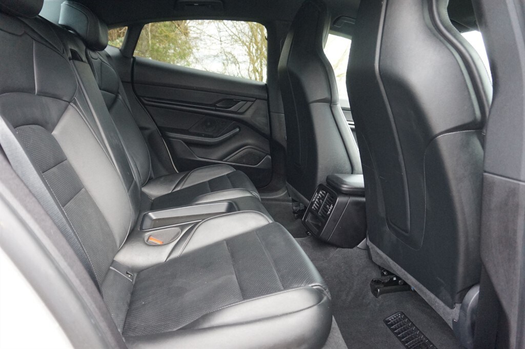 Used Porsche Taycan 2021 for sale - 77855995: Photo 16