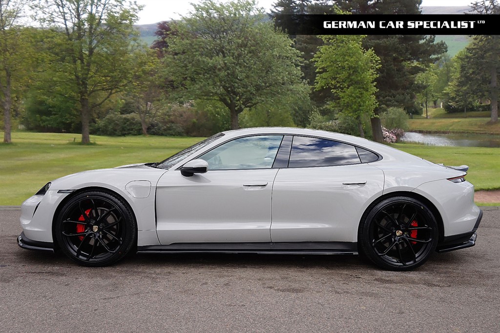 Used Porsche Taycan 2021 for sale - 77855995: Photo 3