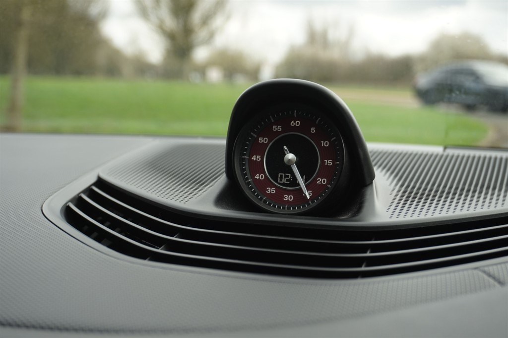 Used Porsche Taycan 2021 for sale - 77855995: Photo 8