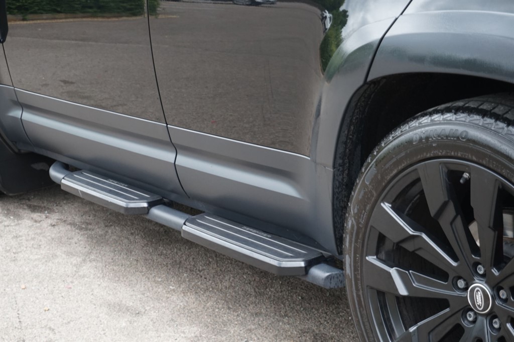 Used Land Rover Defender 2021 for sale - 76856617: Photo 19